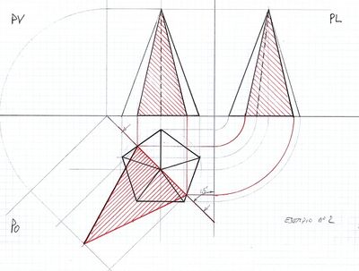 piramide a base pentagonale viste ortogonali e sezione 45° e vera forma 3 (01122025)
