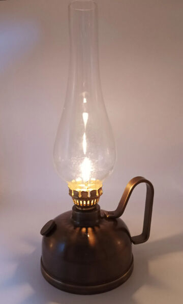   lampada lanterna petrolio olio 